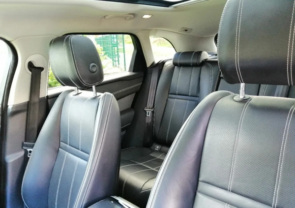 Land Rover Range Rover Velar cena 221400 przebieg: 122829, rok produkcji 2017 z Bierutów małe 154